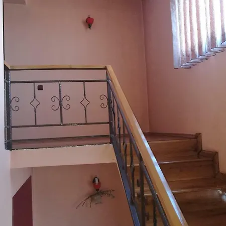 La Ciuperca House