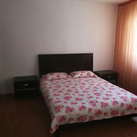 La Ciuperca House * Κλουζ-Ναπόκα